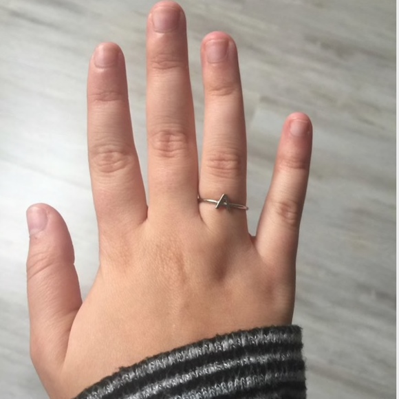 Letter L Name Initial Silver Open Ended Cuff Ring - Picture 4 of 5